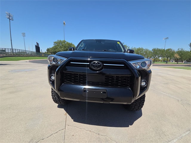 2021 Toyota 4Runner SR5 Premium photo 2