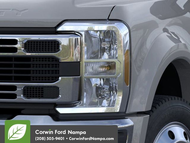 2026 Ford F-450 photo 17