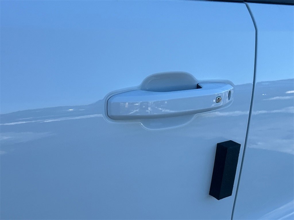 2026 GMC CANYON - Image 12