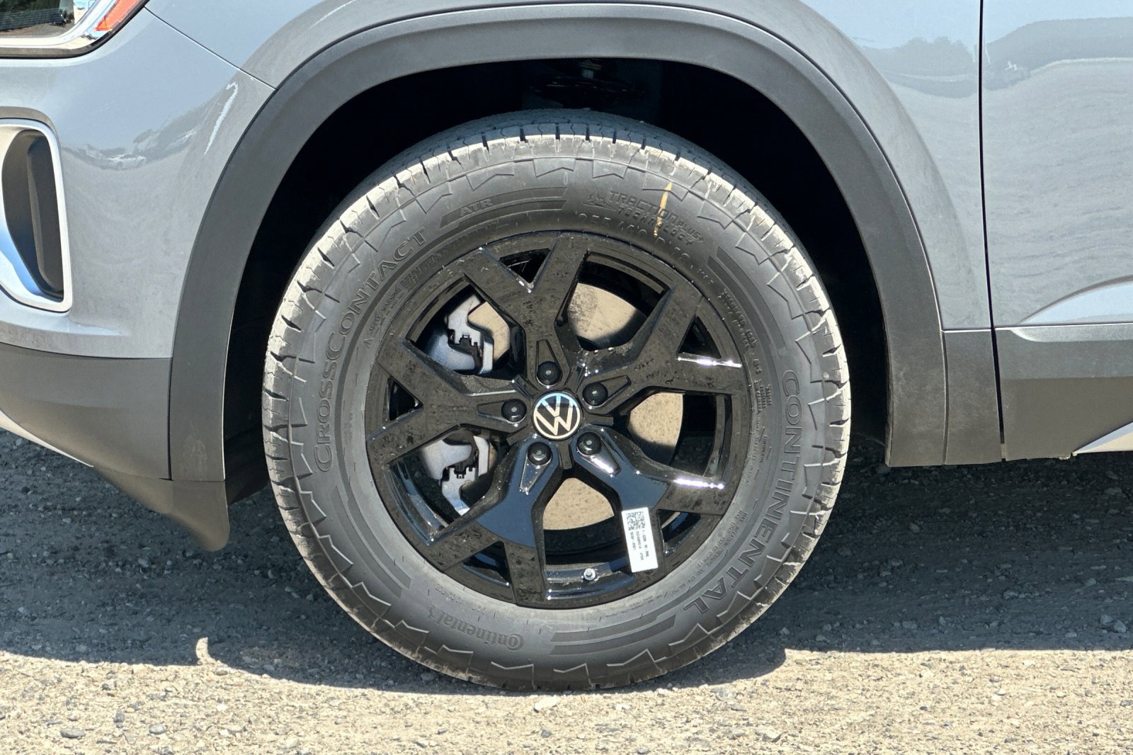 2025 Volkswagen Atlas Peak Edition SE photo 25