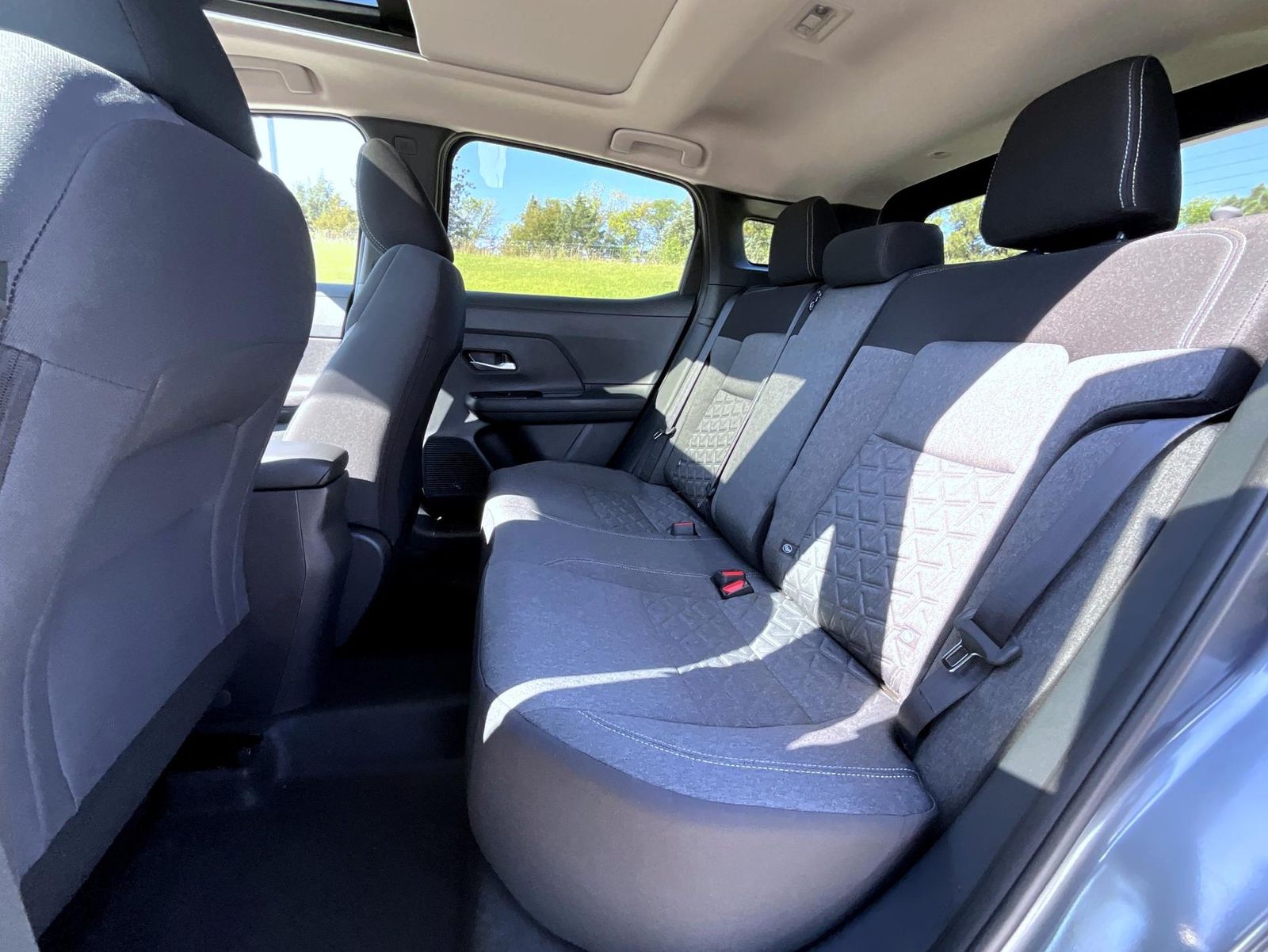 2026 Nissan Kicks SV photo 11