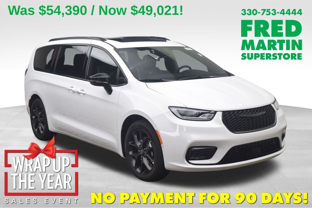 2026 Chrysler Pacifica Limited's photo