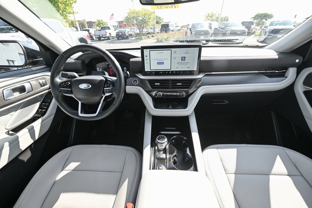 2025 Ford Explorer Platinum photo 30