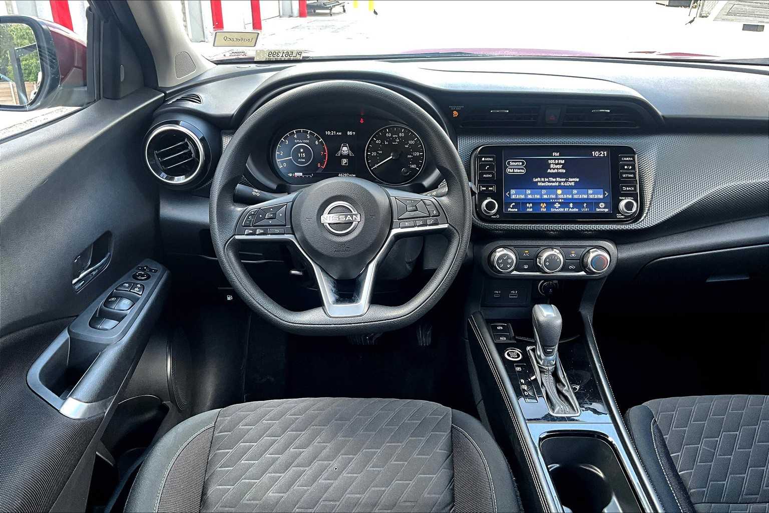 2023 Nissan Kicks SV photo 4