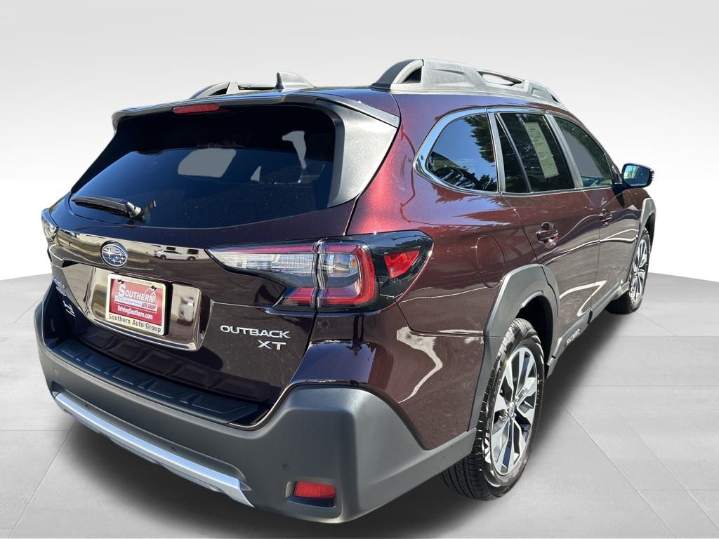 2025 Subaru Outback Limited XT photo 4