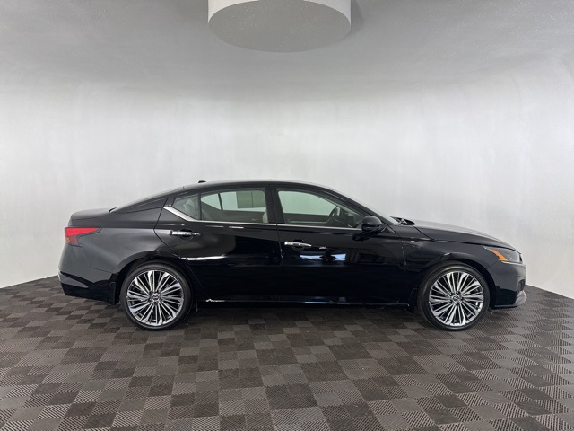 2024 Nissan Altima 2.5 SL photo 4