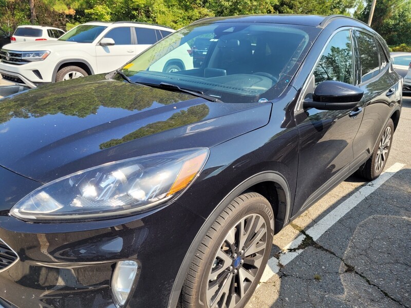 2020 Ford Escape SEL photo 7
