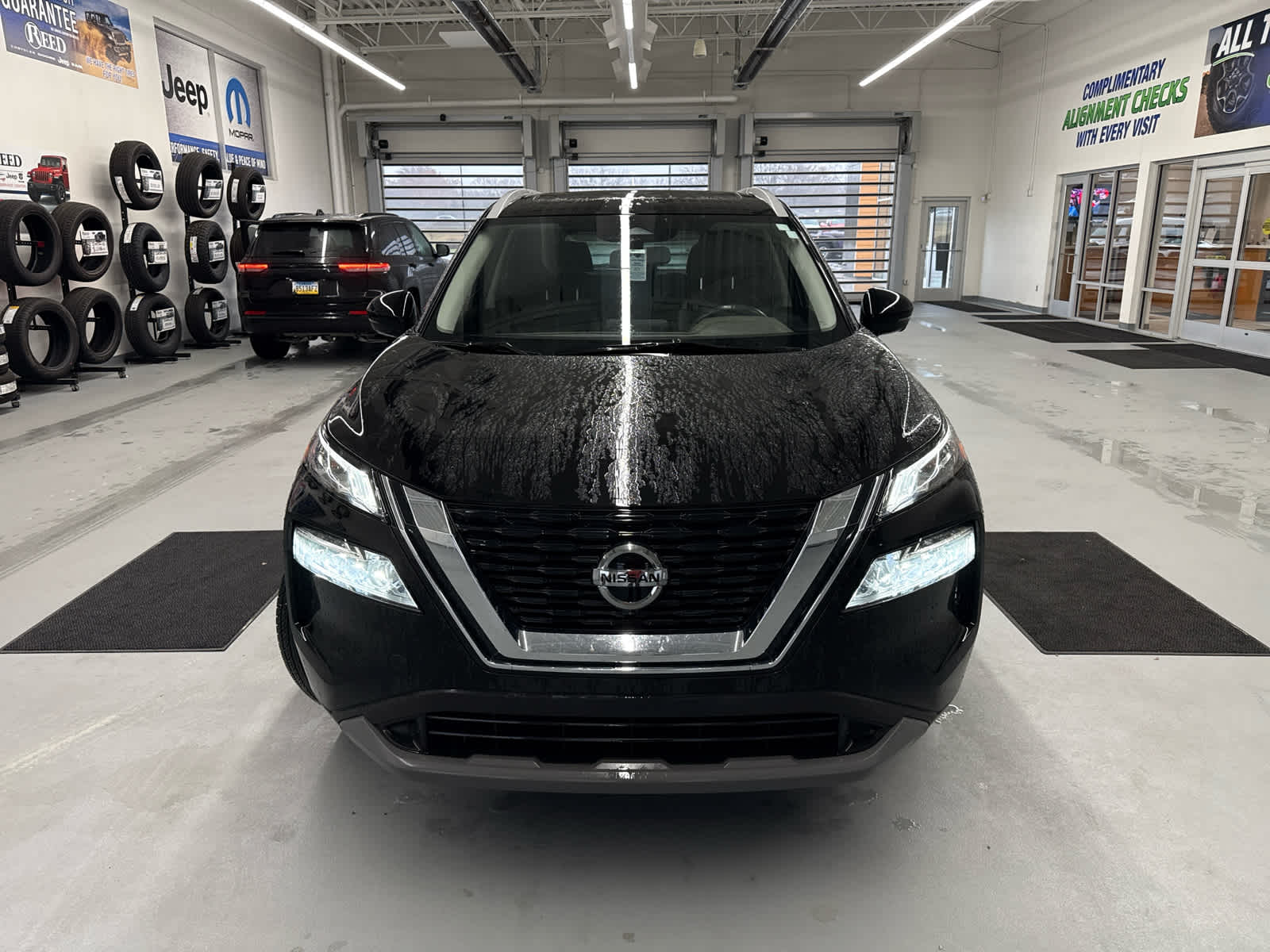Used 2021 Nissan Rogue SV with VIN JN8AT3BB2MW205225 for sale in Kansas City