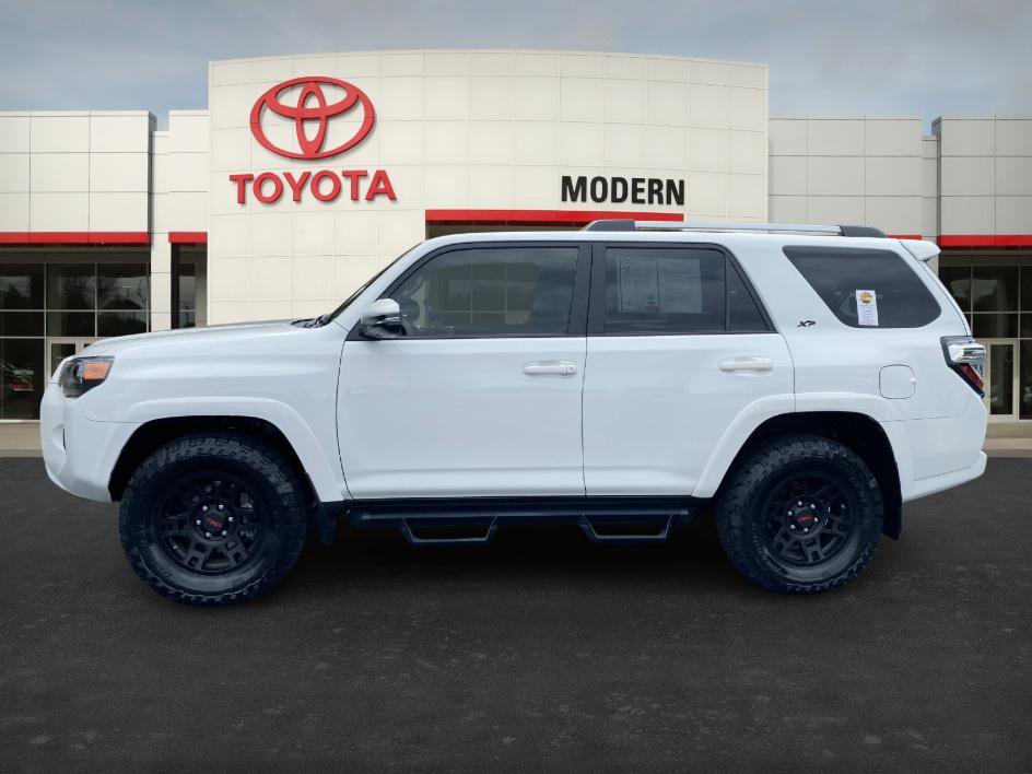 2023 Toyota 4Runner SR5 Premium photo 2