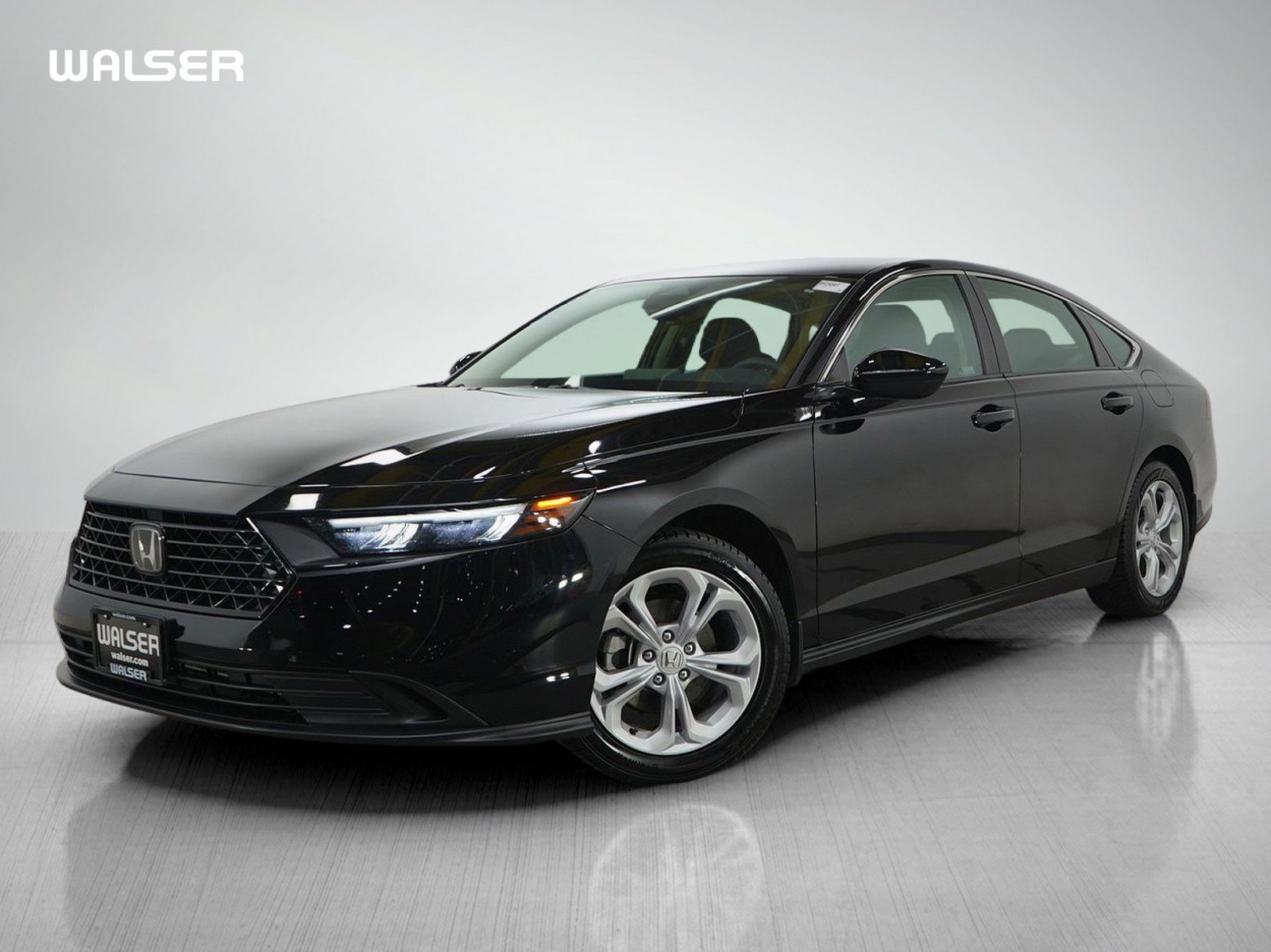 2024 Honda Accord LX's photo