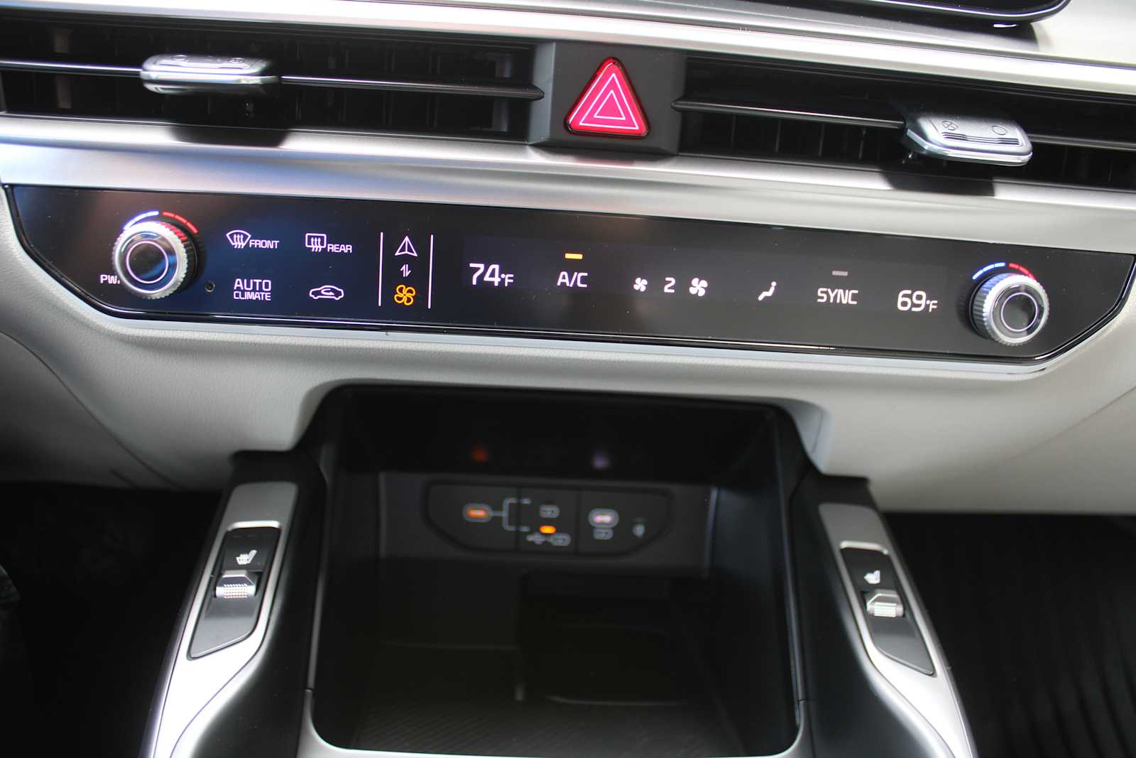 2026 Kia Sorento S photo 38