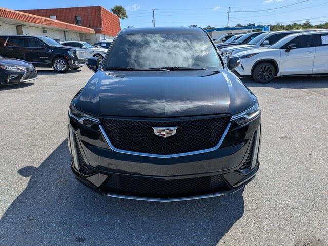 2023 Cadillac XT6 Sport photo 2