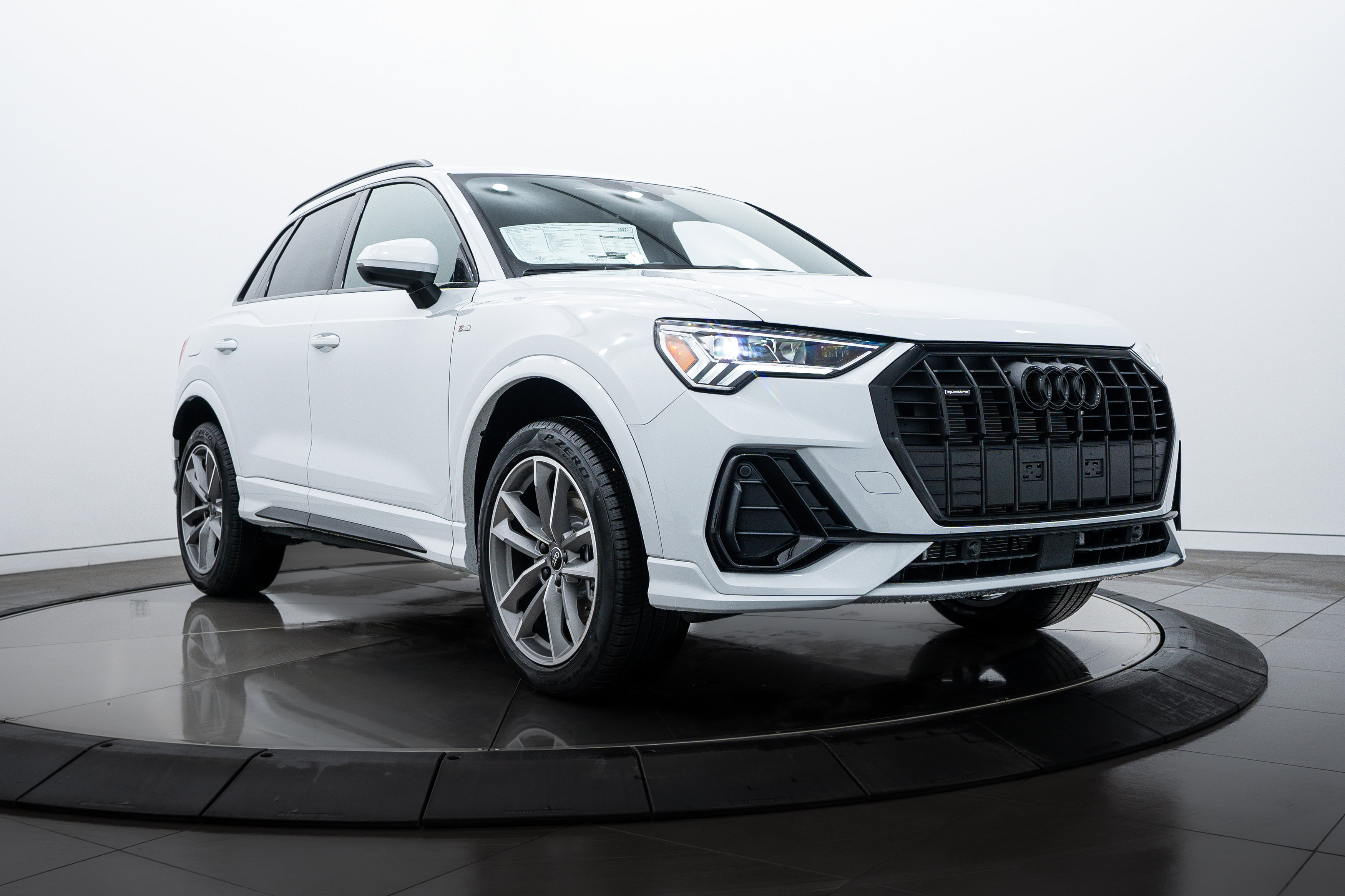 2025 Audi Q3 S Line Premium's photo