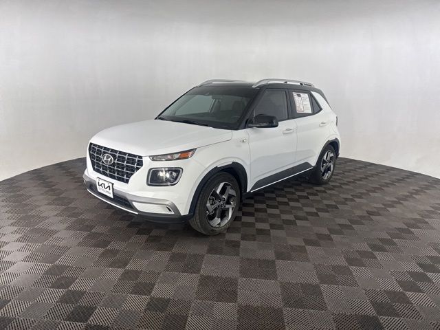 2022 Hyundai Venue SEL Limited photo 2