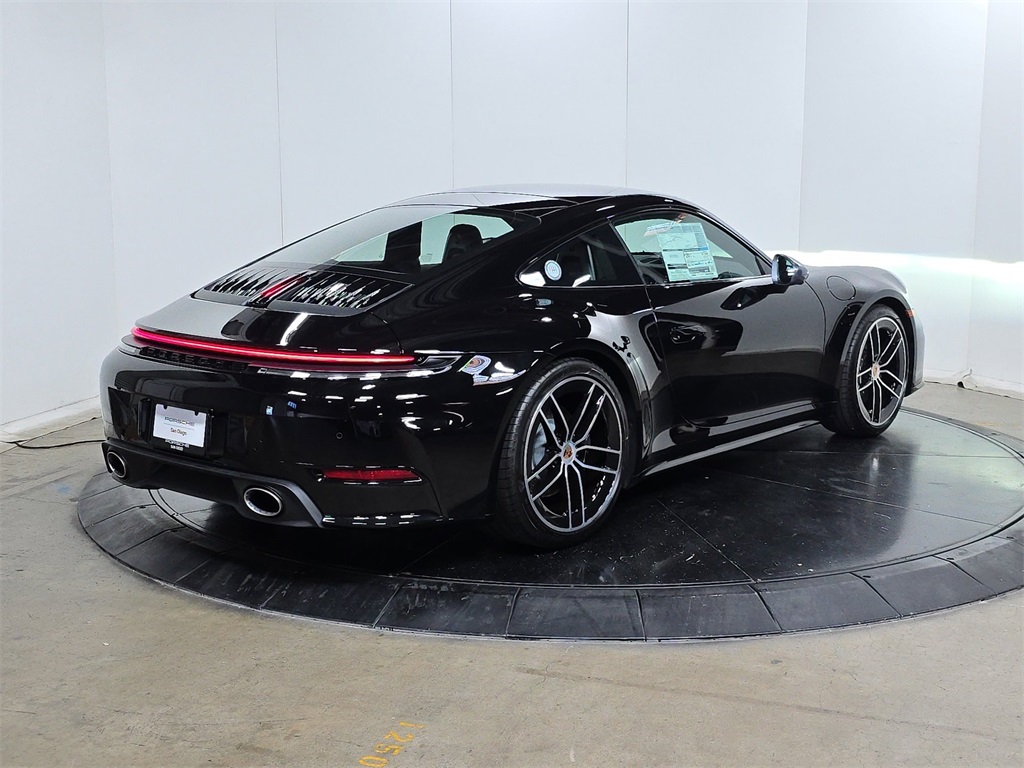 2026 Porsche 911 T photo 7
