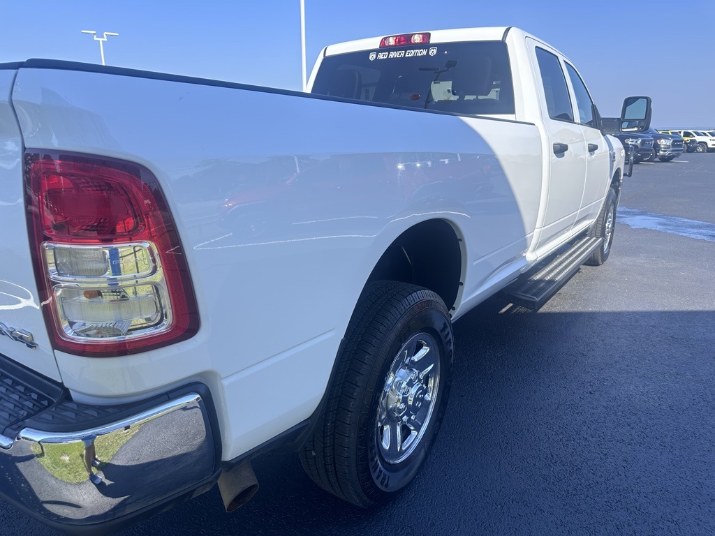 2023 Ram 3500 Tradesman photo 4