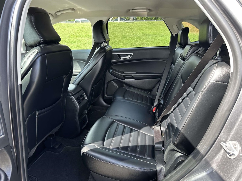 2024 Ford Edge SEL photo 14