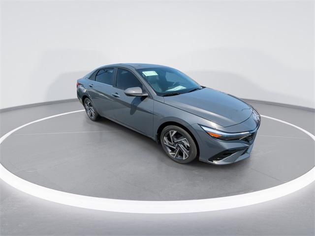 2025 Hyundai Elantra Hybrid Limited photo 2