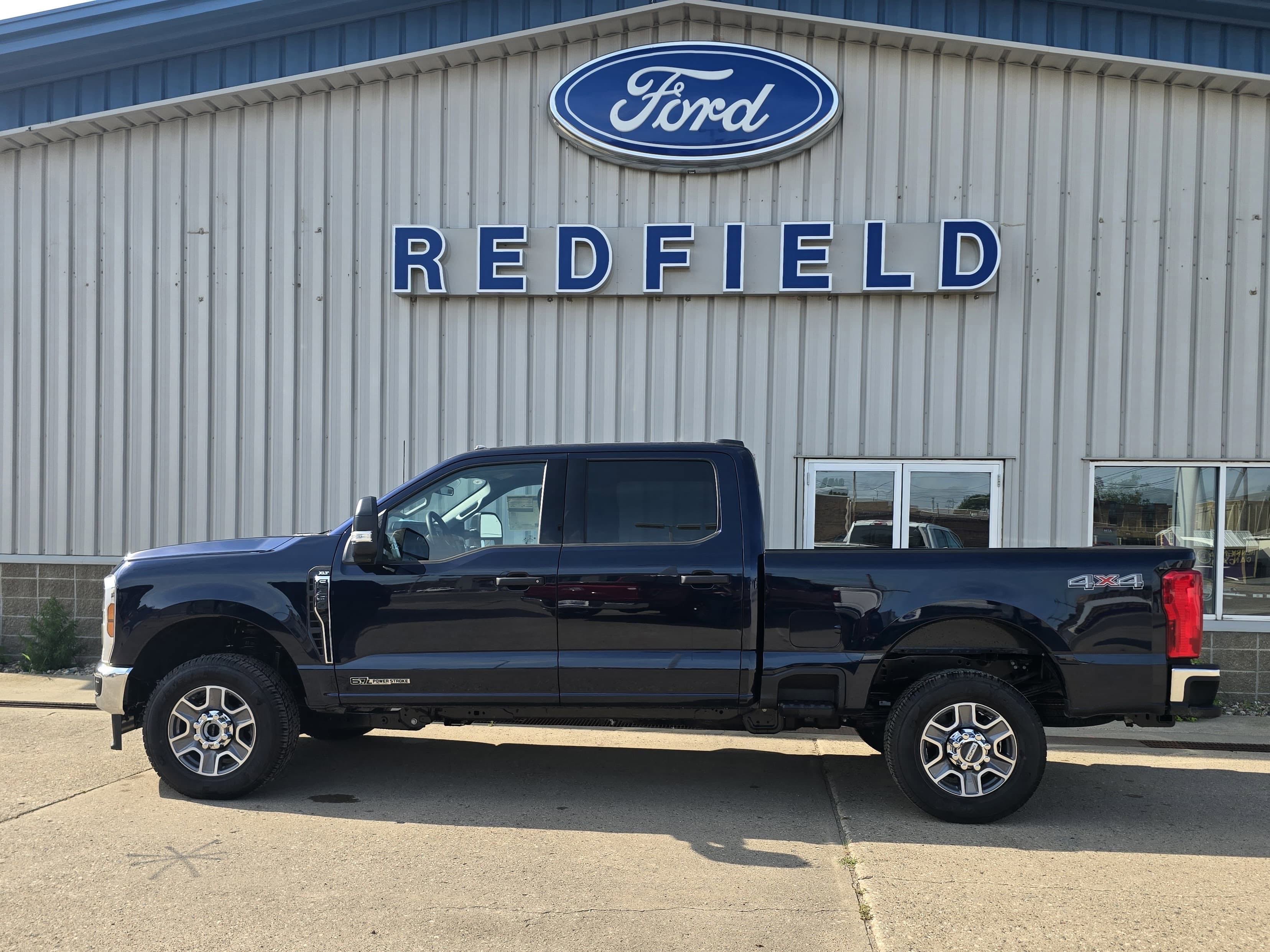 2025 Ford F-350 Super Duty XLT's photo