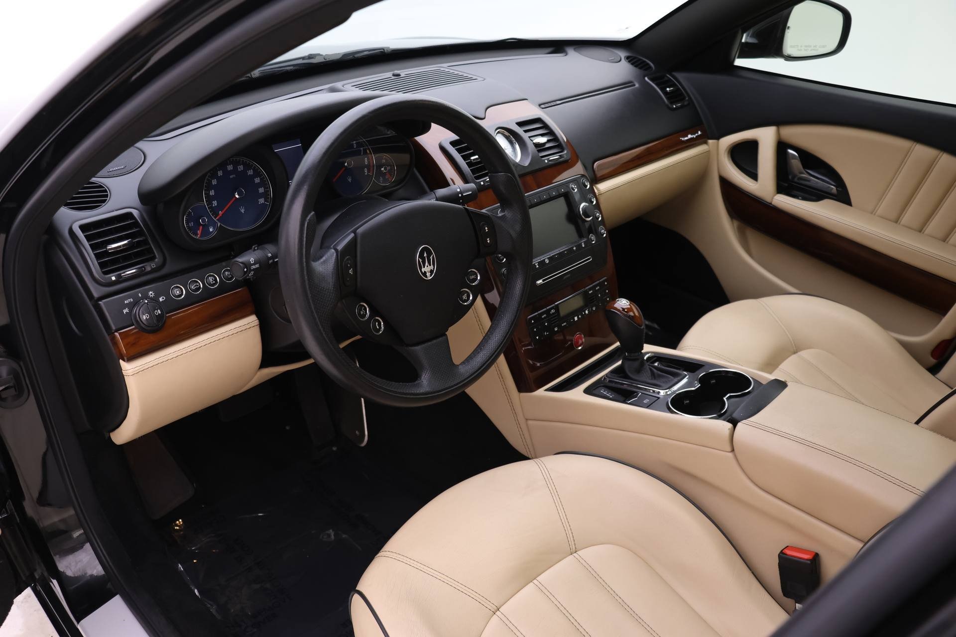 2010 Maserati Quattroporte Sport GT S photo 2