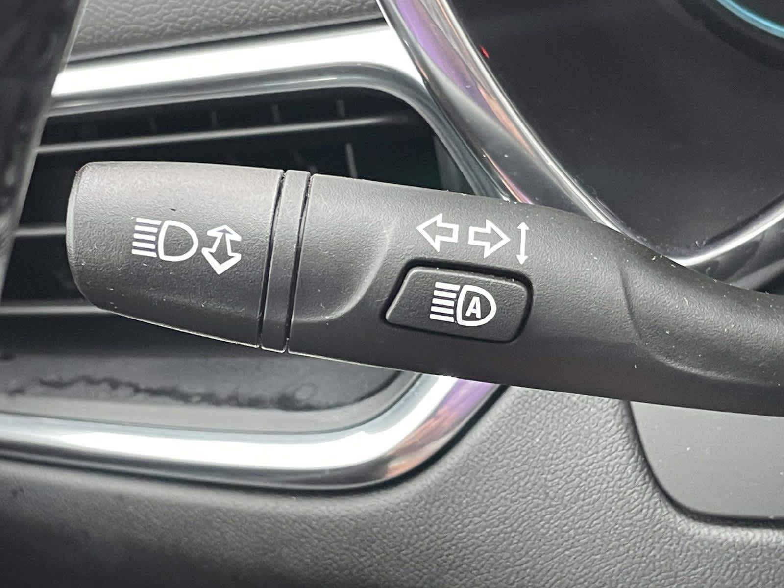 2022 Chevrolet Equinox LT photo 28