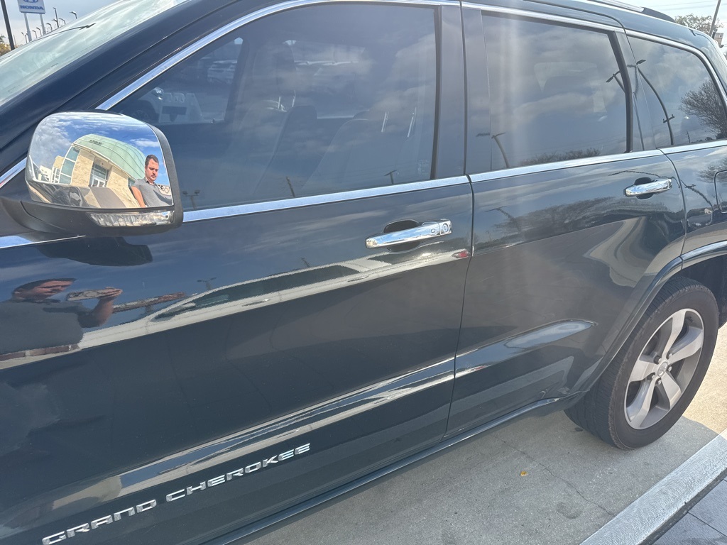 2015 Jeep Grand Cherokee Overland photo 4