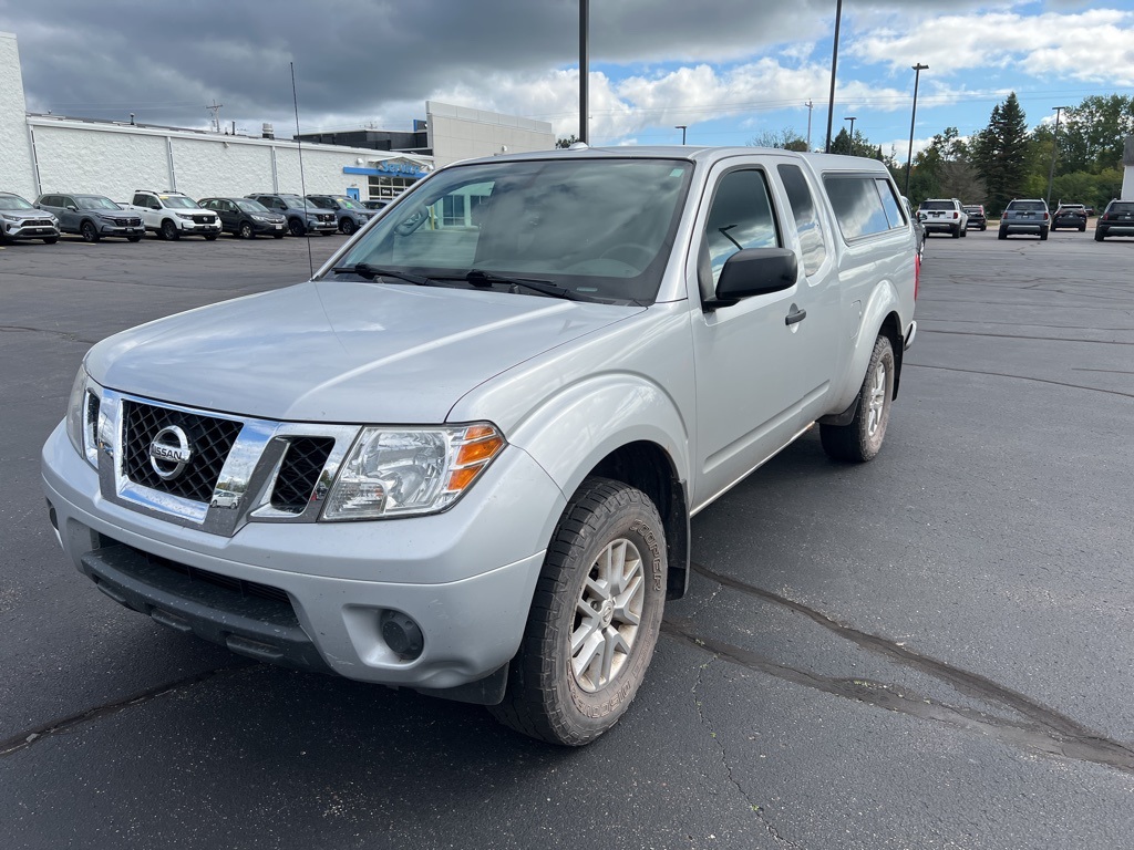 2015 Nissan Frontier SV photo 9