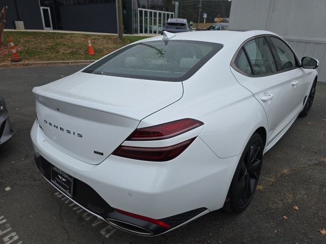 2023 Genesis G70 3.3T photo 3