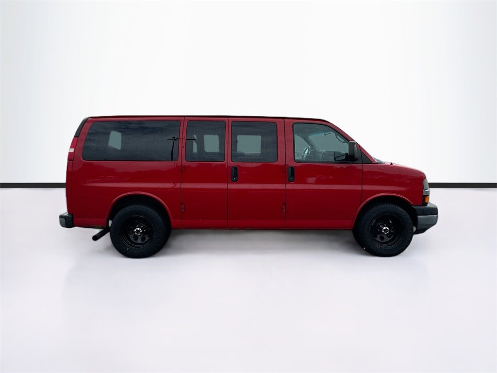 2013 Chevrolet Express Passenger 1500 LT photo 4