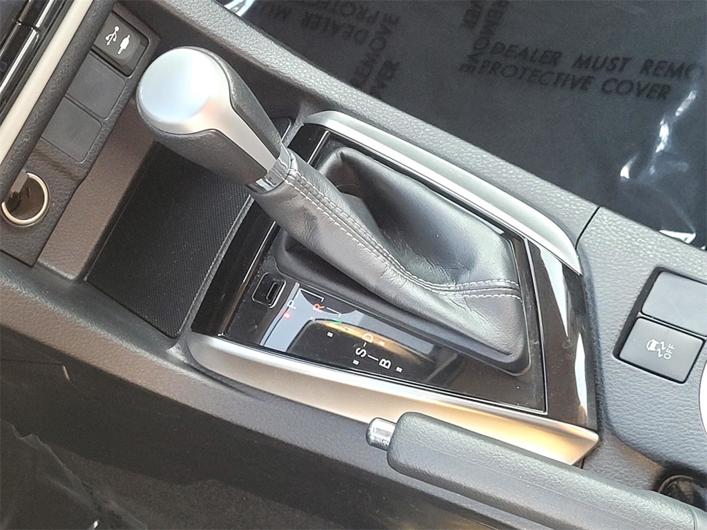 2018 Toyota Corolla L photo 21