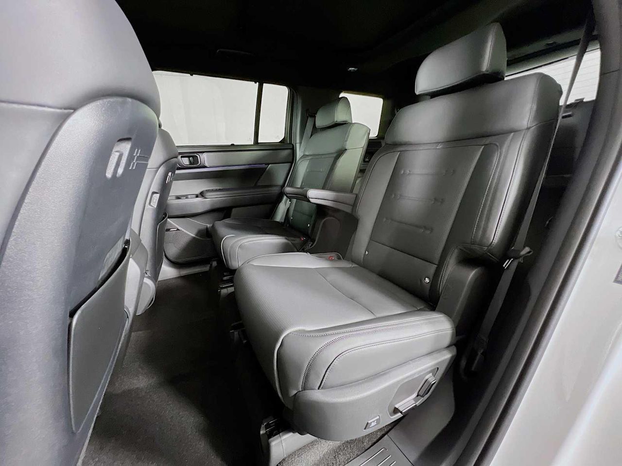 2026 Hyundai Santa Fe Calligraphy photo 9