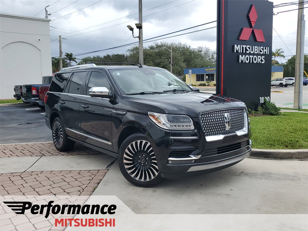 2021 Lincoln Navigator Black Label's photo