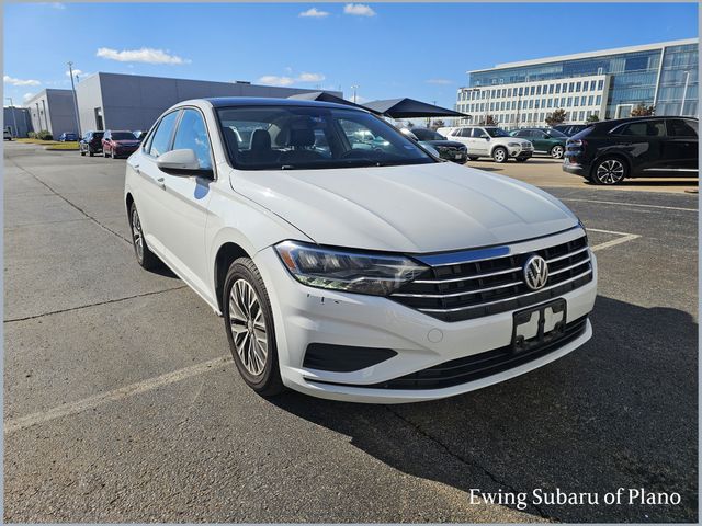 2019 Volkswagen Jetta SE's photo