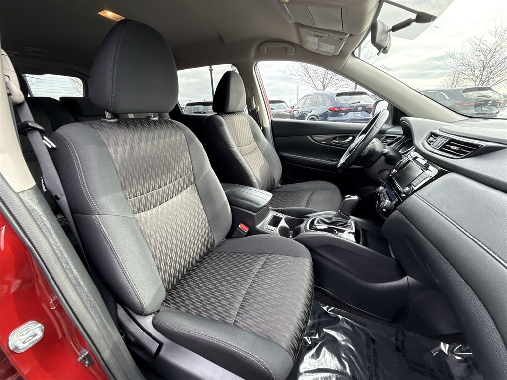 2018 NISSAN ROGUE - Image 25