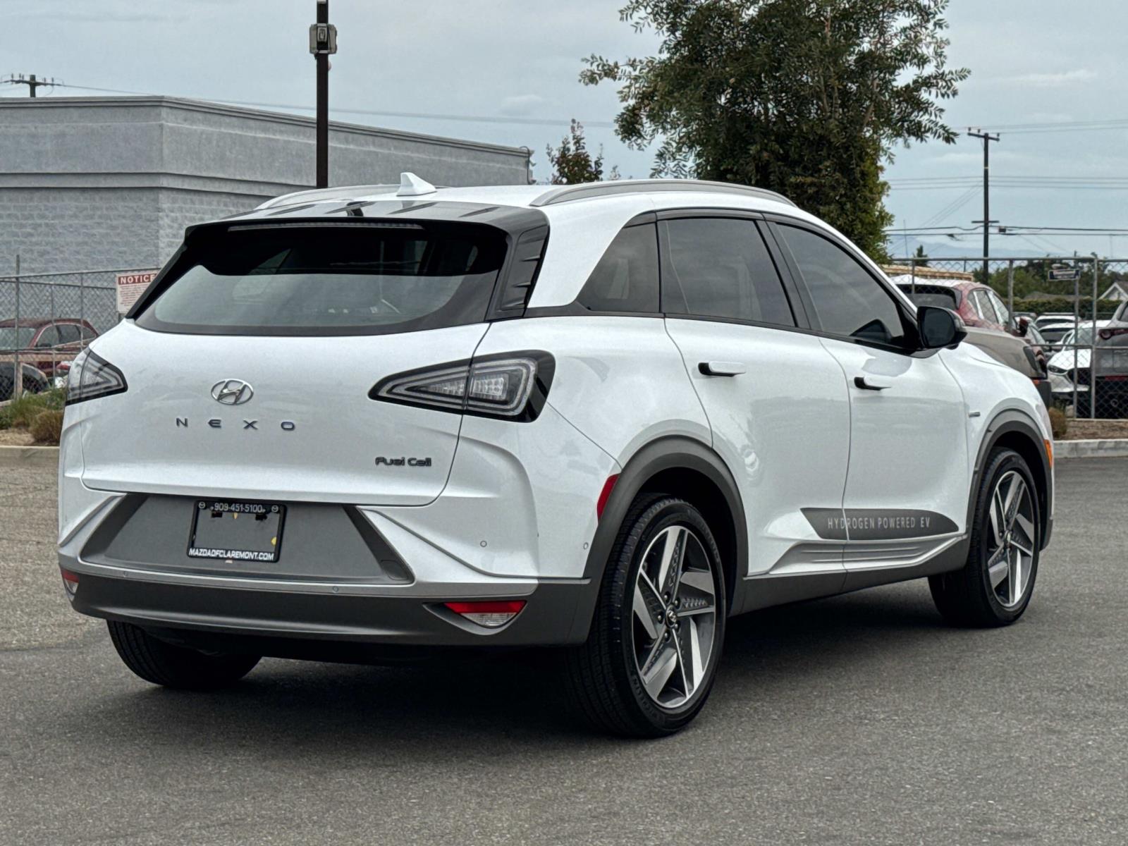 2023 Hyundai Nexo Limited photo 2