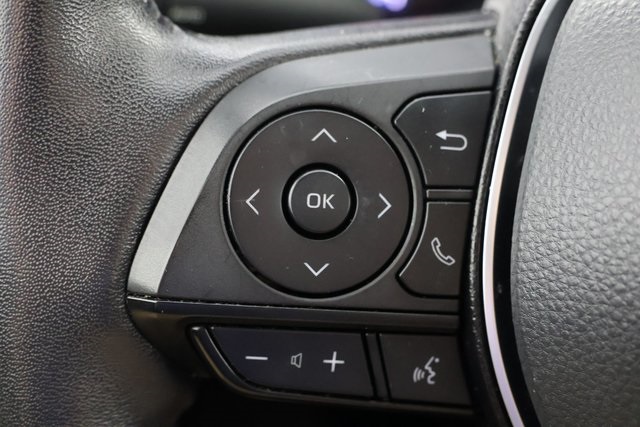 2022 Toyota RAV4 Hybrid XSE photo 11