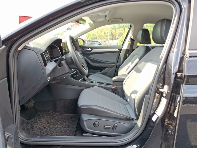 2025 Volkswagen Jetta 1.5T SE photo 14