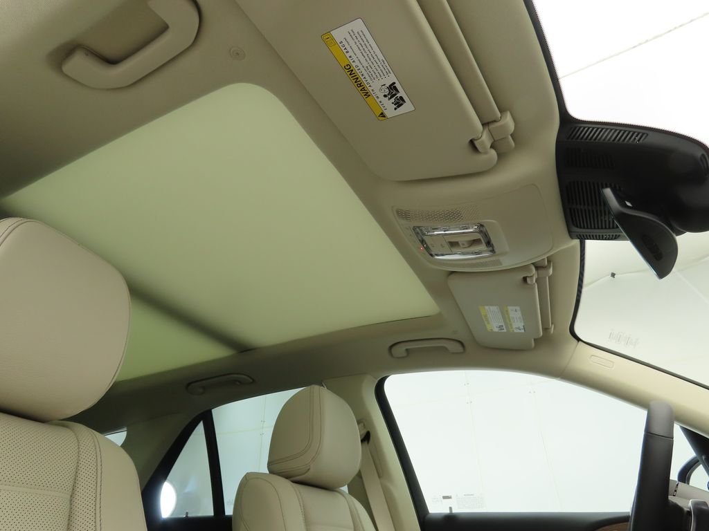 2026 Mercedes Benz GLE 450e 4MATIC photo 18