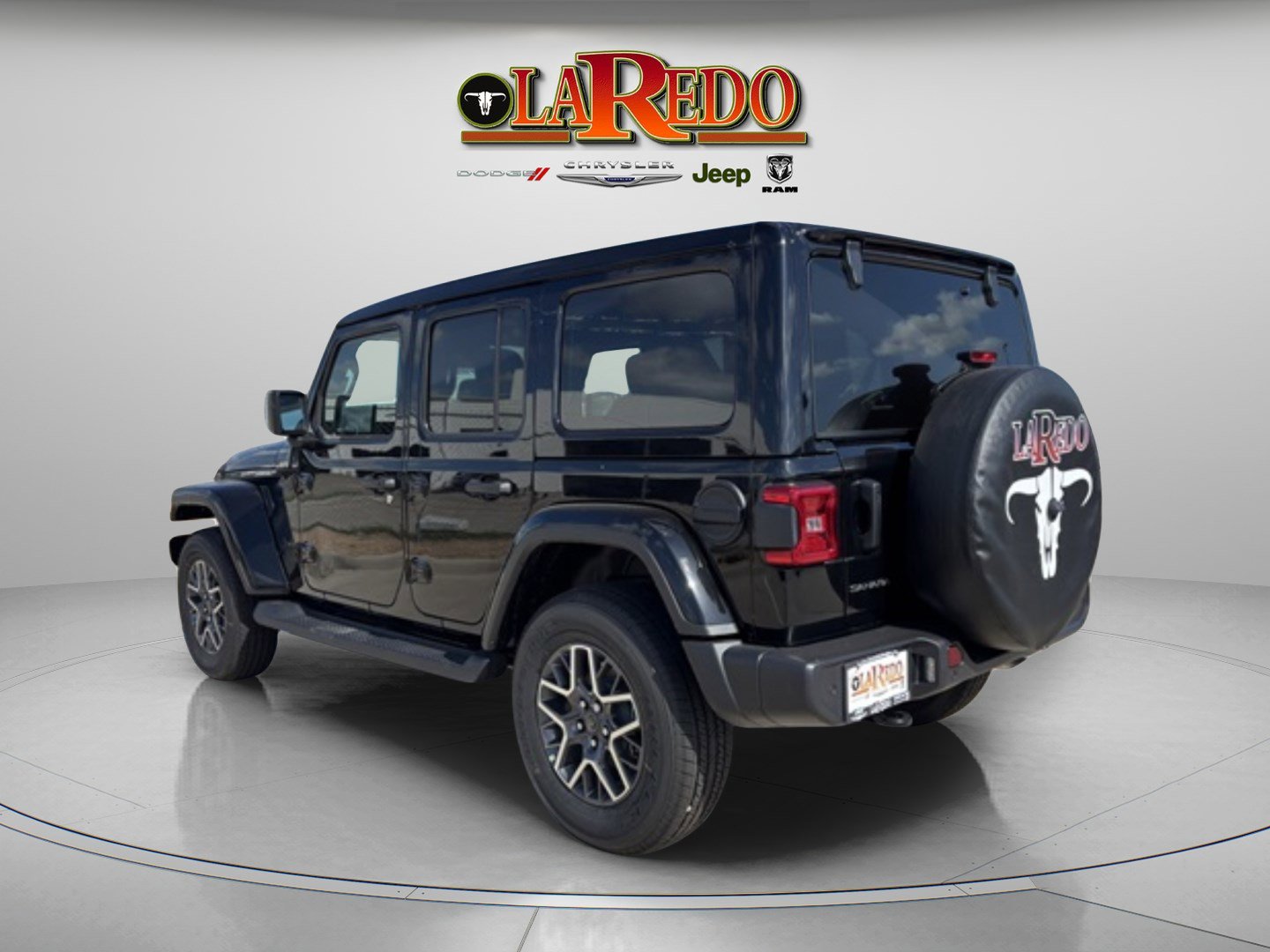 2025 Jeep Wrangler Sahara photo 5