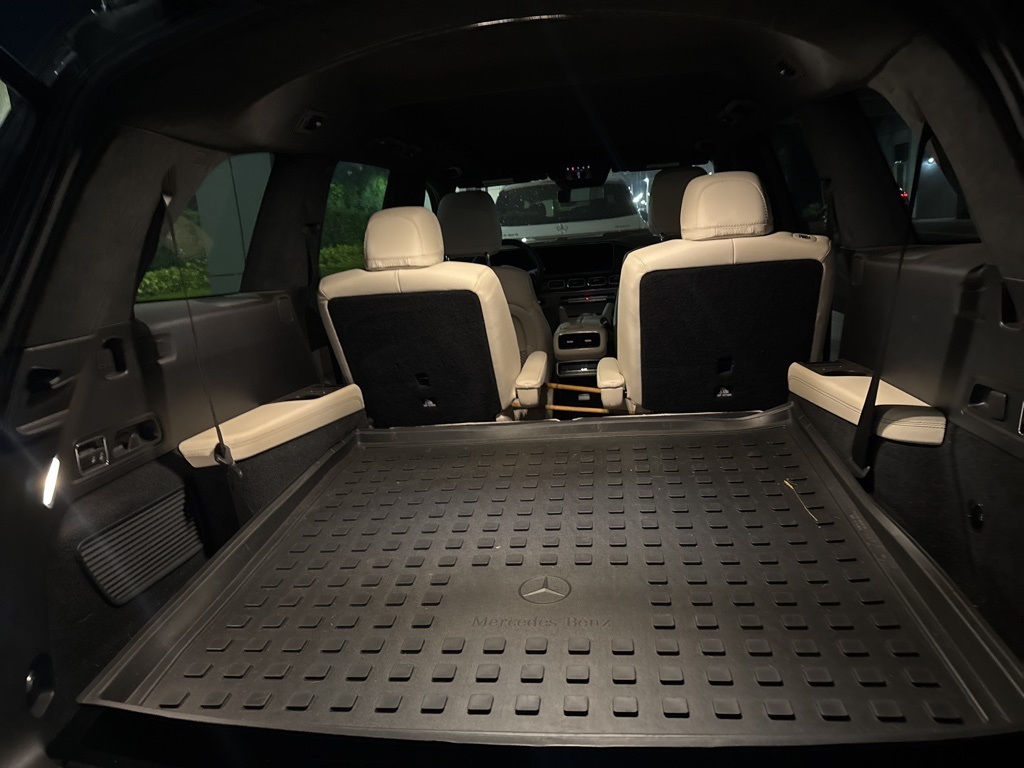 2024 Mercedes Benz GLS 4MATIC AMG 63 photo 3