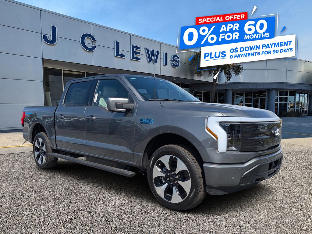 2025 Ford F-150 Lightning Platinum's photo