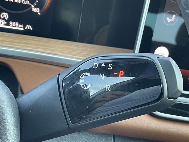 2025 Volkswagen Tiguan SEL R-Line Black photo 23