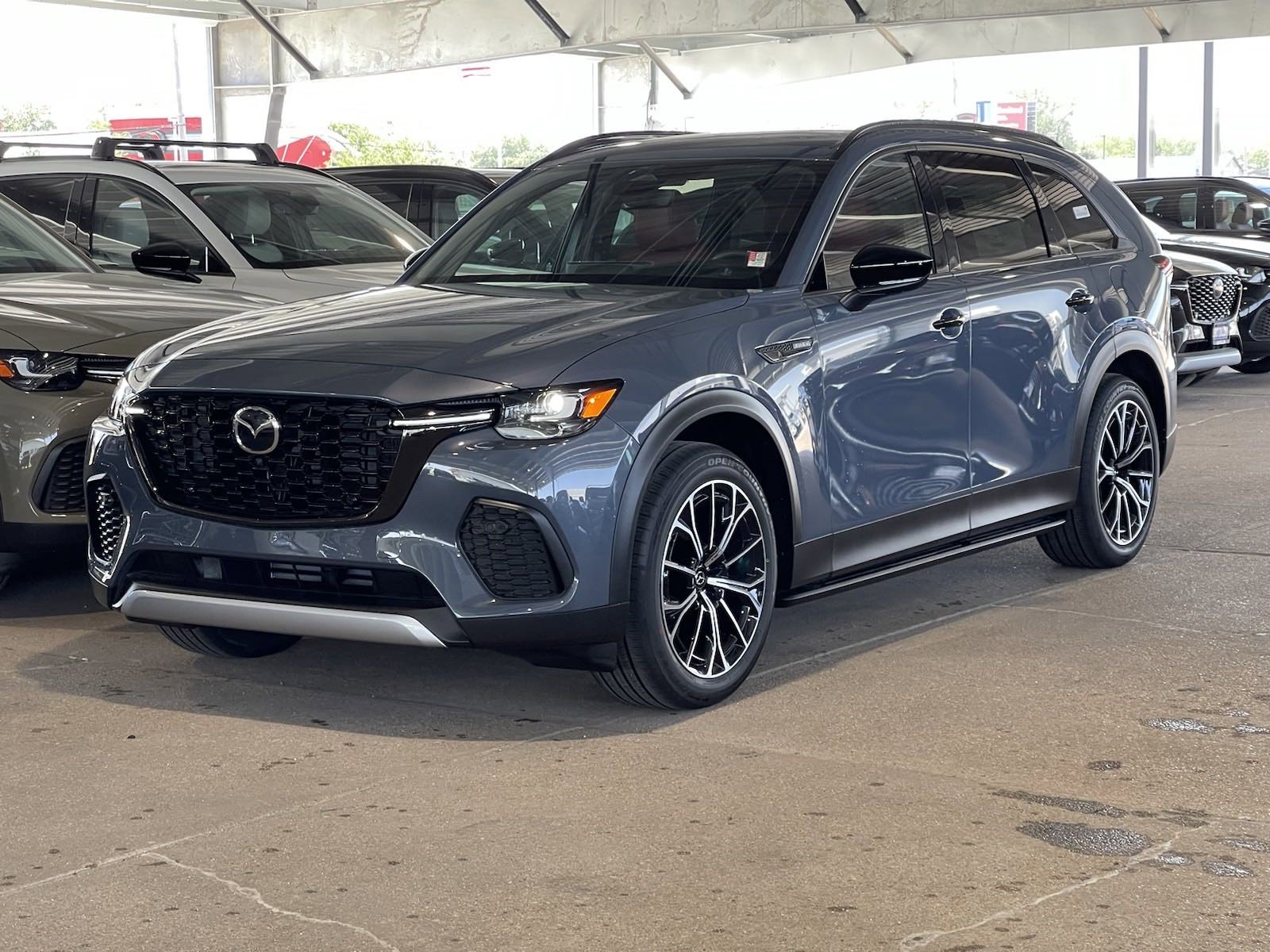 2025 Mazda CX-70 Premium Plus Package's photo