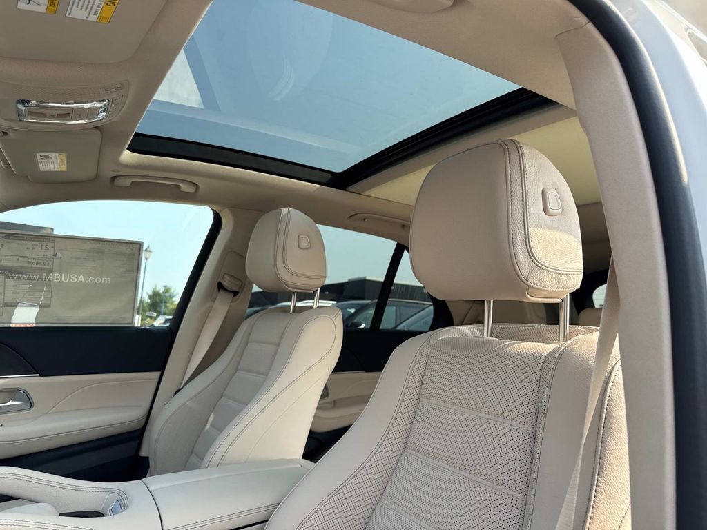 2026 Mercedes Benz GLE 450 4MATIC photo 17