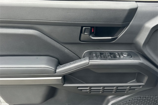 2025 Toyota Tacoma SR5 Double Cab photo 11