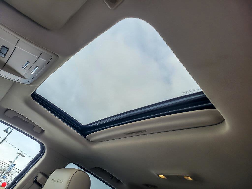 2019 GMC YUKON XL - Image 14