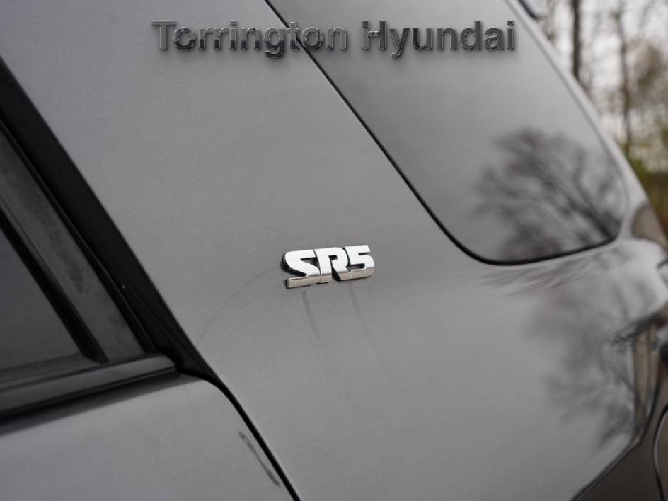 2022 Toyota 4Runner SR5 Premium photo 4
