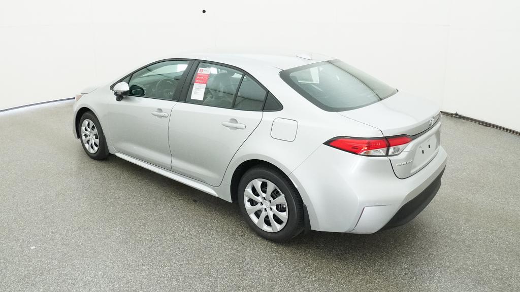 2025 Toyota Corolla LE photo 11