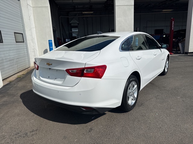 2024 Chevrolet Malibu LS photo 7