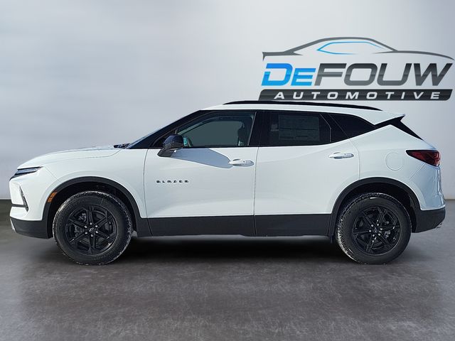 2025 Chevrolet Blazer 2LT photo 6